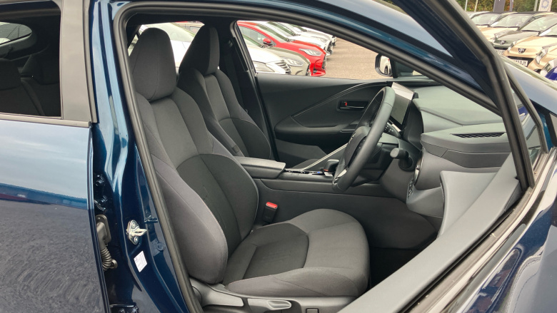 Toyota C-HR 1.8 Hybrid Design 5dr CVT Hybrid Hatchback